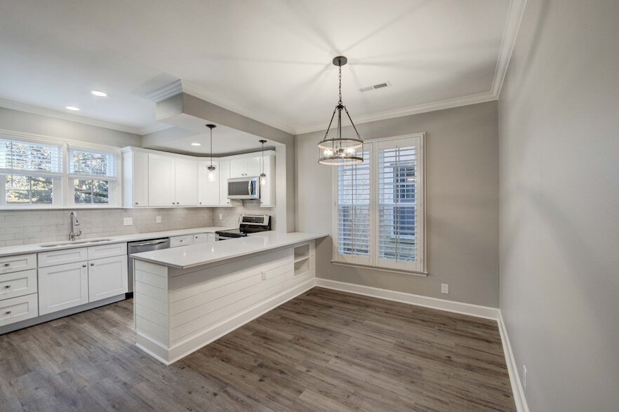 Photo - 1129 W Main St