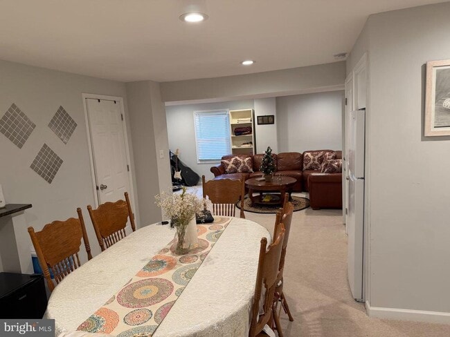 Building Photo - 44140 Bristow Cir