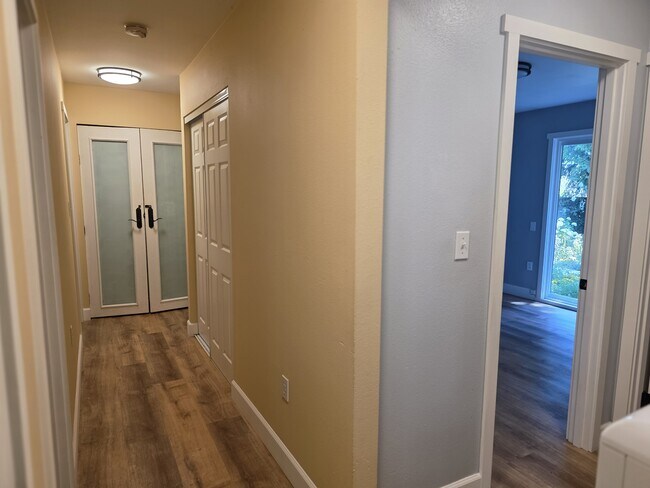 Photo - 266 Boundary Bay Rd