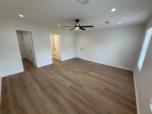 Photo - 24010 Perkins Rd