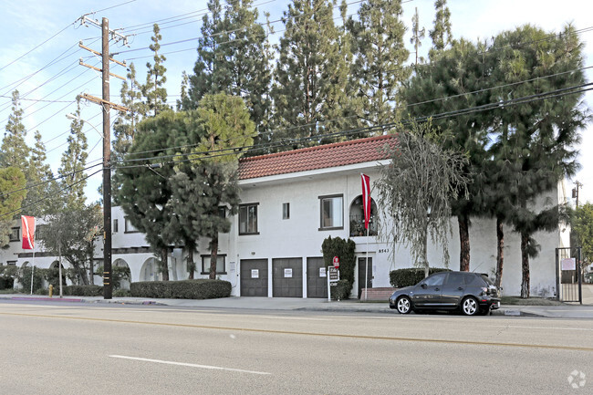 Building Photo - The Brookshire Apartments