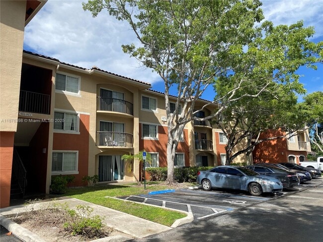 Building Photo - 4175 N Haverhill Rd Unit 911 Rental