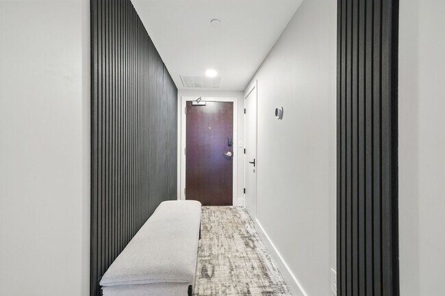 Photo - Upgraded Downtown Condo