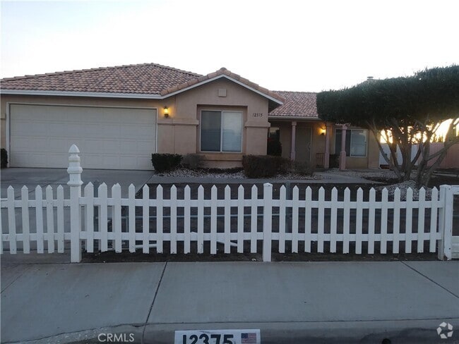 Building Photo - 12375 Pacoima Rd Rental