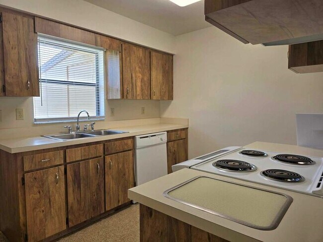 Photo - 3922 Spoonbill Ct