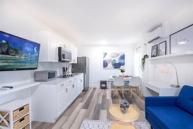 Photo - 790 NW 60th St Unidad 1