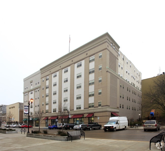 Photo - Robertson's Senior Apartments