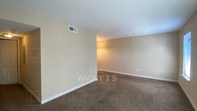 Photo - Club View Apartments