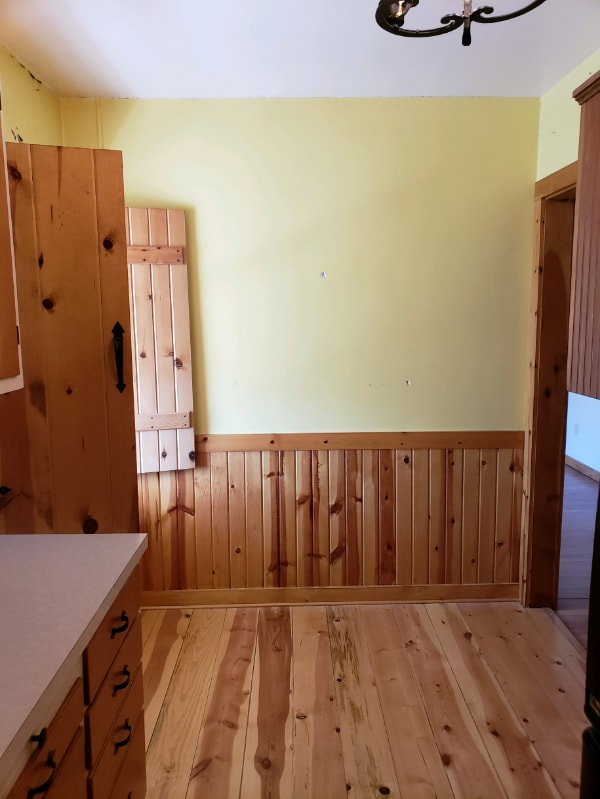 Photo - 102 N 5th St