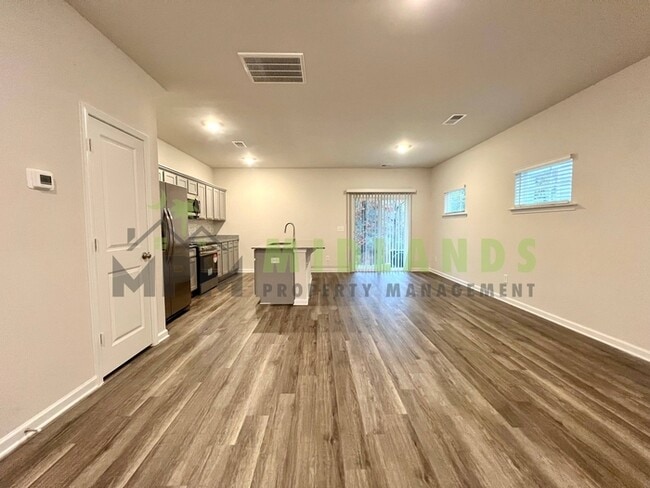 Photo - 822 Yellow Swan Ln