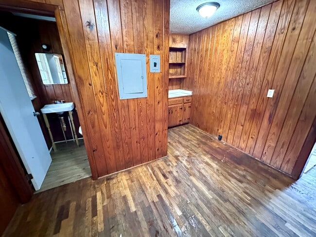 Photo - 116 Smith St NE Unidad B