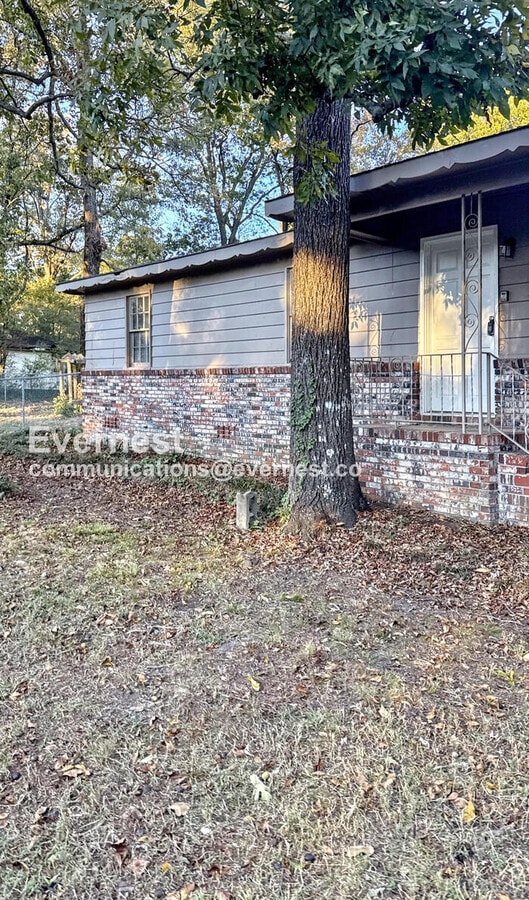 Photo - 1709 3rd St NW