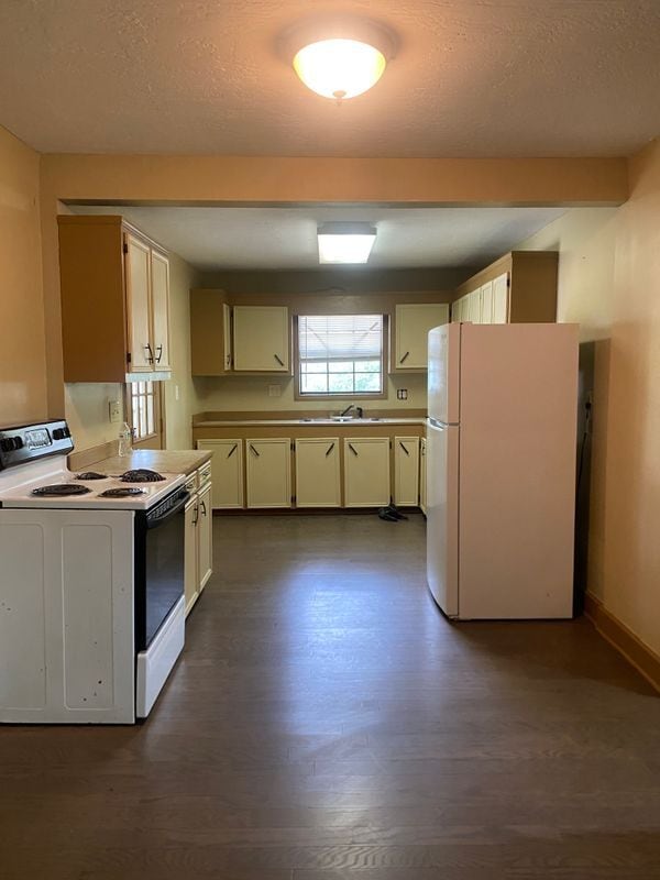 Photo - 1204 Cherry St