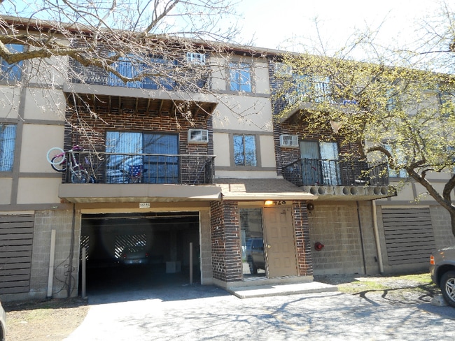 Photo - 428 E Bailey Rd Unidad 203