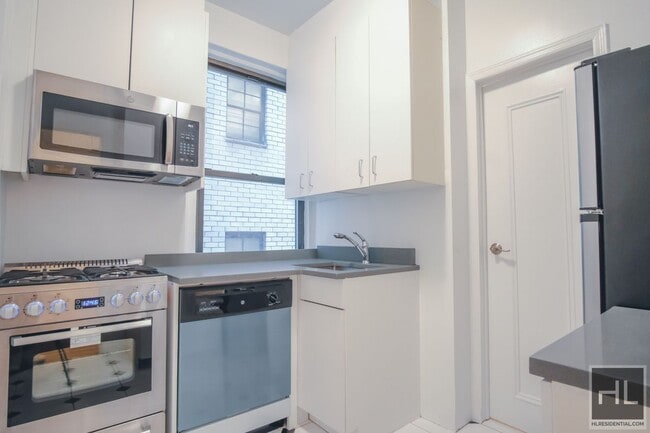 Photo - West 55th Street Unit 4A