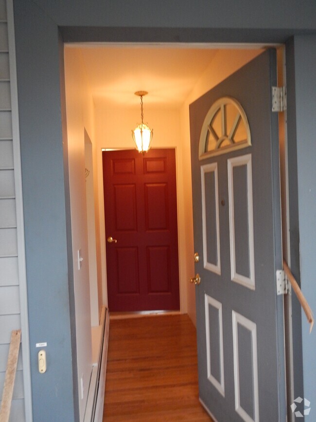 Building Photo - 89 1st Ave Unit 2 Rental