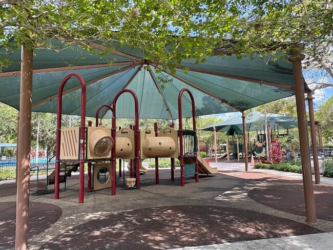 Photo - 2671 S Course Dr Unidad 108