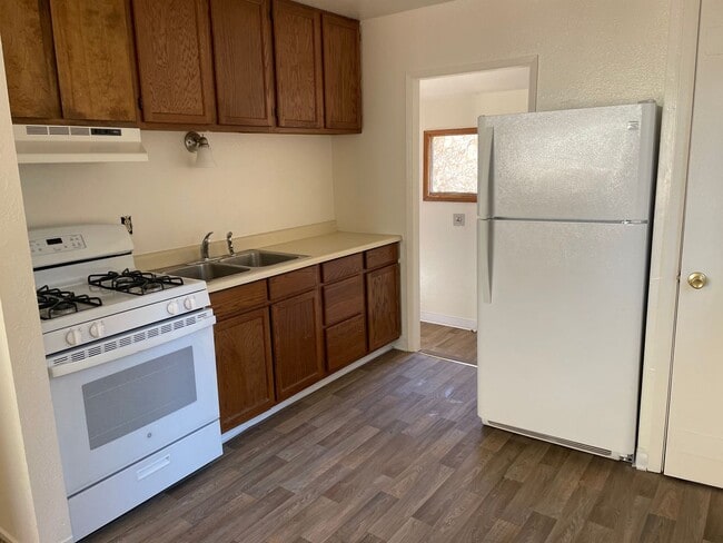 Photo - 1049 Unidad #2