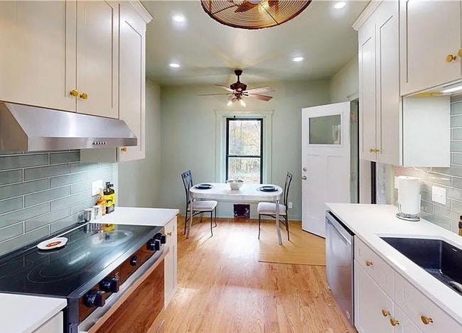 Photo - 3101 E 91st St