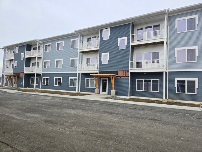 Photo - ECOFlats at Log City