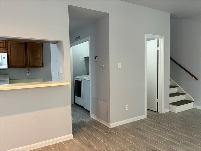 Building Photo - 8299 Cambridge St Unit 1401 Rental