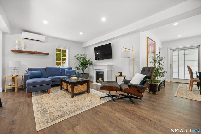 Photo - 167 North Ave Unit Cottage