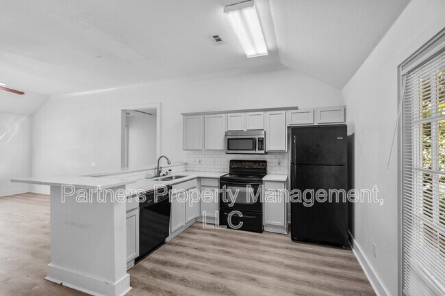 Photo - 1128 W Hendrix St