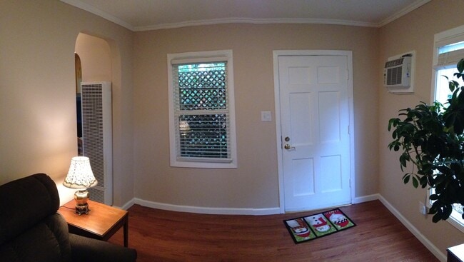 Photo - 541 Lily St