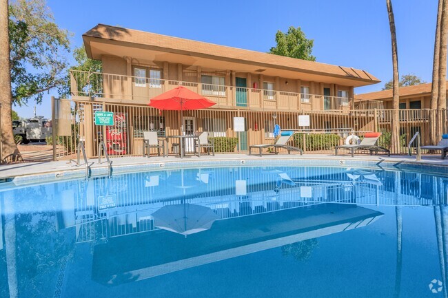 Building Photo - Country Club Terrace Rental