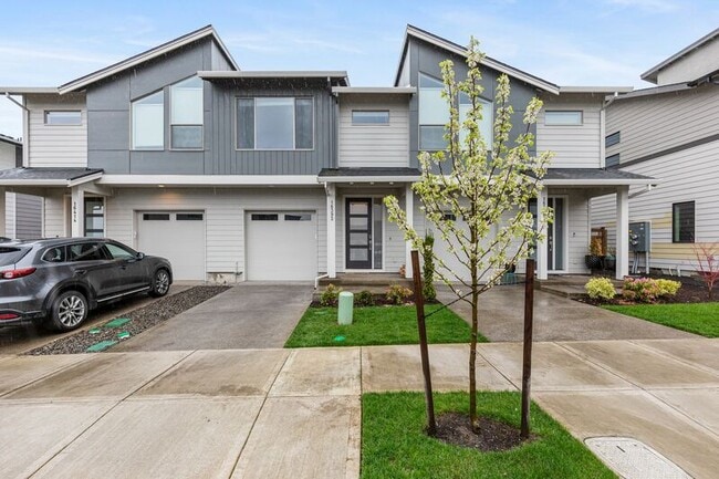 Photo - 16392 SE Shimmering Leaf St