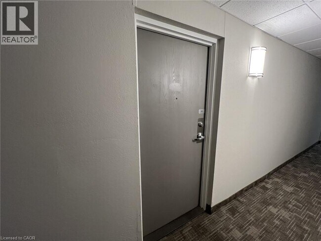 Photo - 200 Jamieson Pkwy Unit 111