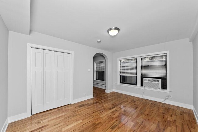 Photo - 1 bedroom in Chicago IL 60614 Unidad 712