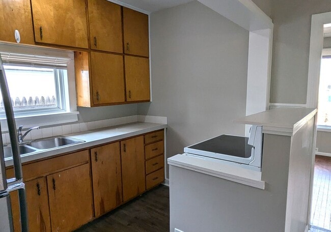 Photo - 1879 Fair Ave