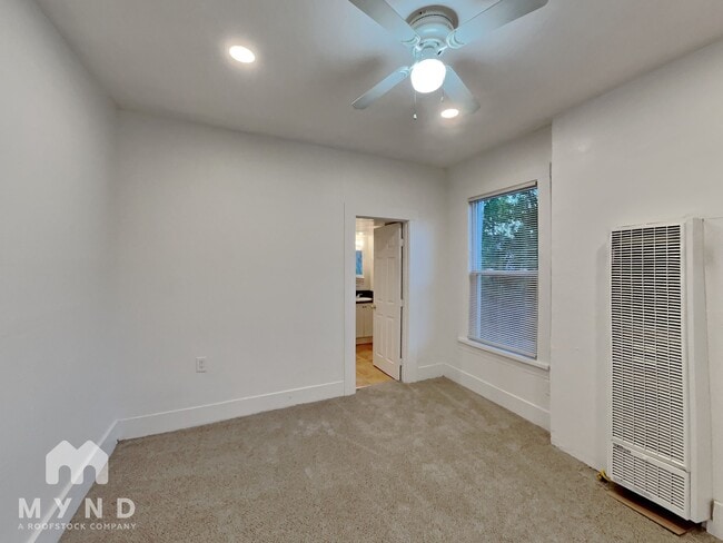 Photo - 82 George St