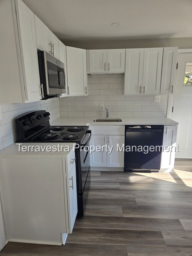 Photo - 209 N 3rd St Unidad 2