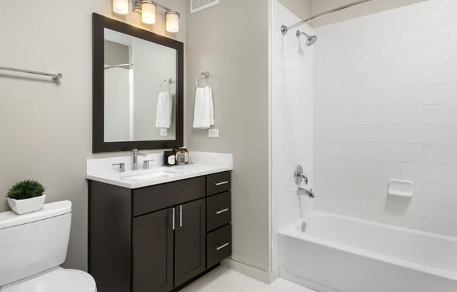 Photo - 350 E Ohio St