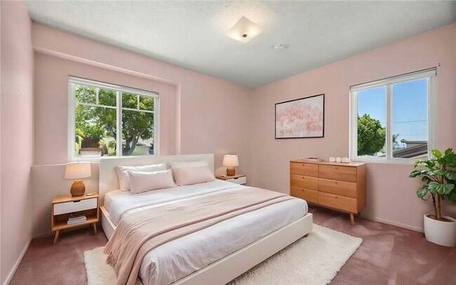 Photo - 723 Rainbow Dr