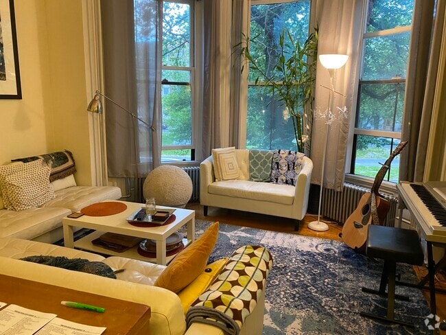 Building Photo - 385 Commonwealth Ave Rental