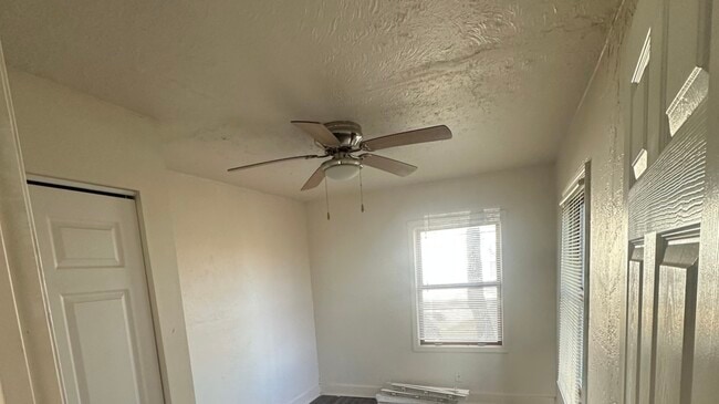 Photo - 410 Ivanhoe Rd