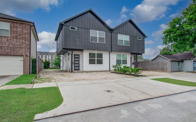 Photo - 203 Danna Ln Unidad A