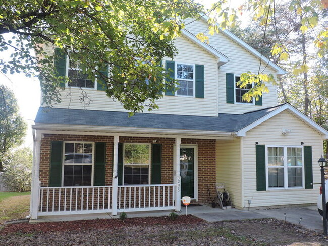 Pet Friendly 2 Story Single Family Home 3/... - Pet Friendly 2 Story Single Family Home 3/...