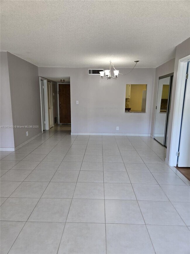 Photo - 1301 NE 7th St Unit 207