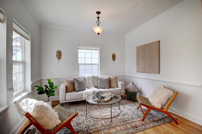 Photo - 2077 S Grant St