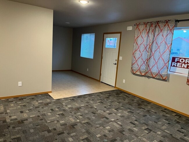 Photo - 304 E. "P" St Unidad 1