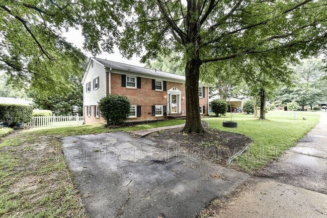 Photo - 7807 Suffolk Ct