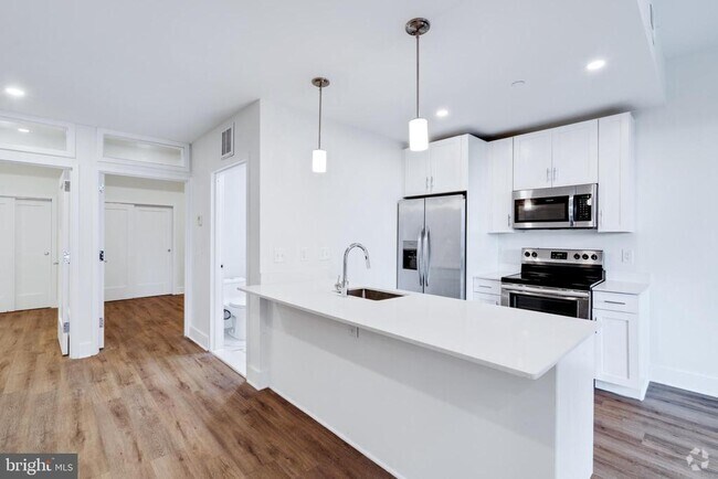 Building Photo - 150 S Independence Mall W Unit 303 Rental