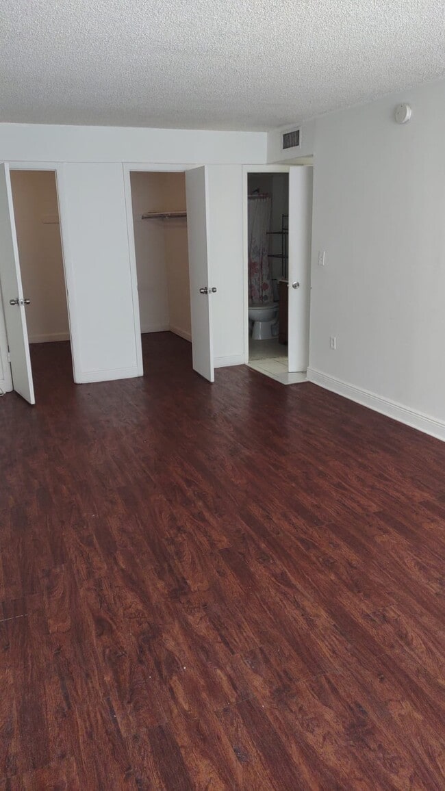 Photo - 496 NW 165th St