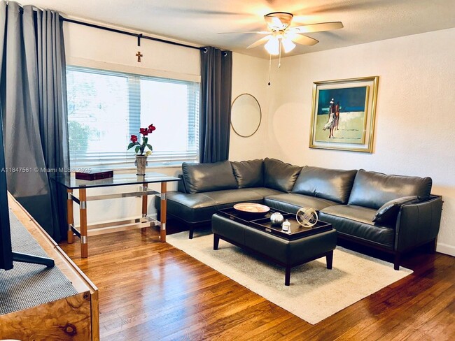 Building Photo - 5531 SW 78th St Unit A Rental