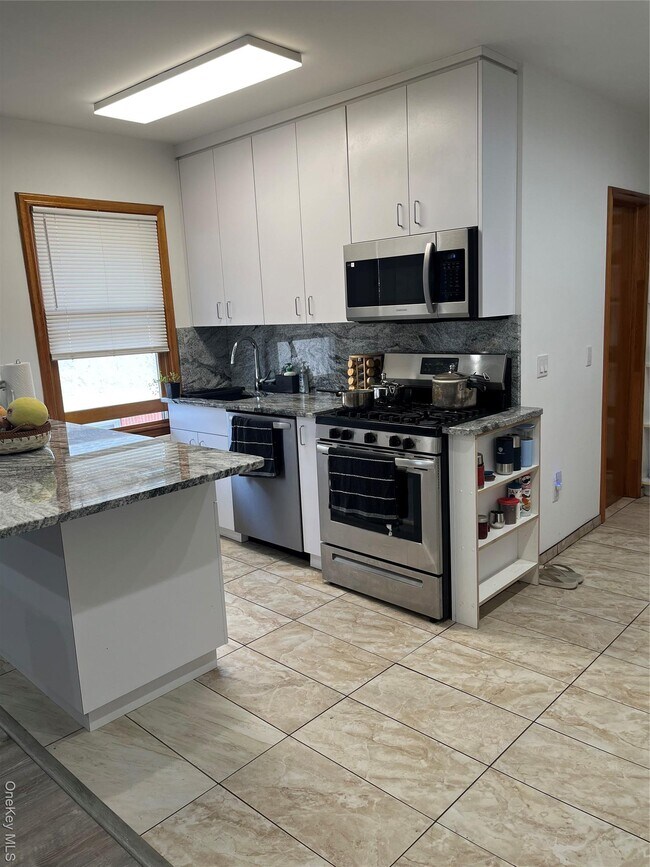 Photo - 35 Notre Dame Ave Unit 21