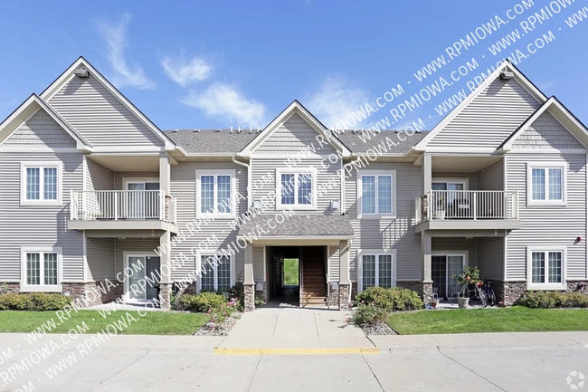 Building Photo - 14105 Airline Ave Unit 7